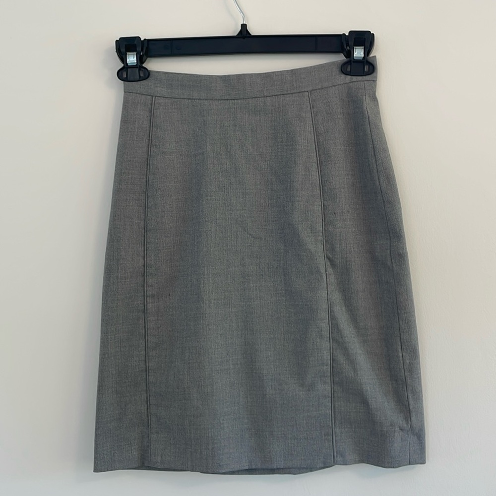 Gianni Bini, Size 2 Grey Pencil Skirt